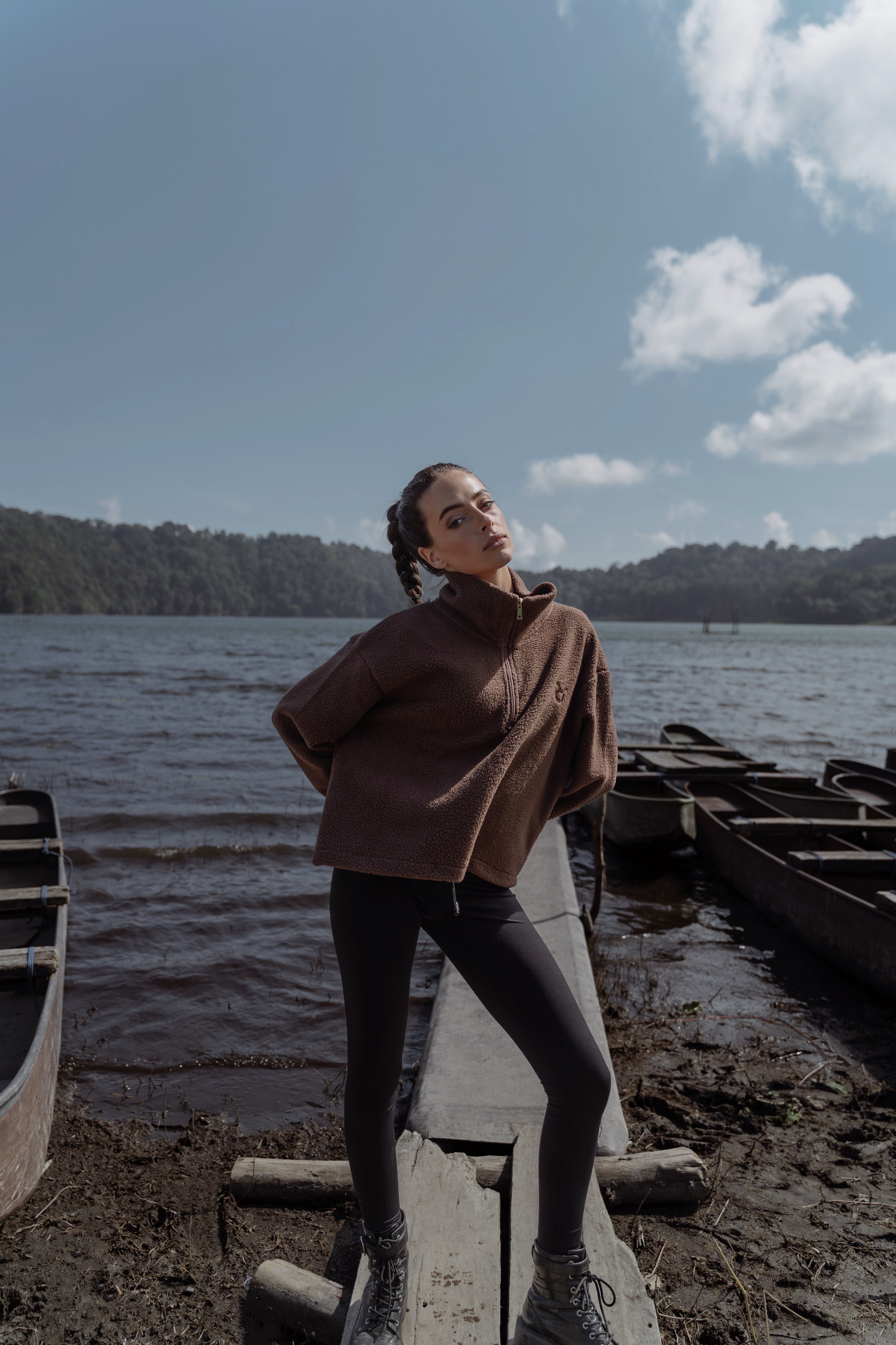 Mystique Fleece Brown