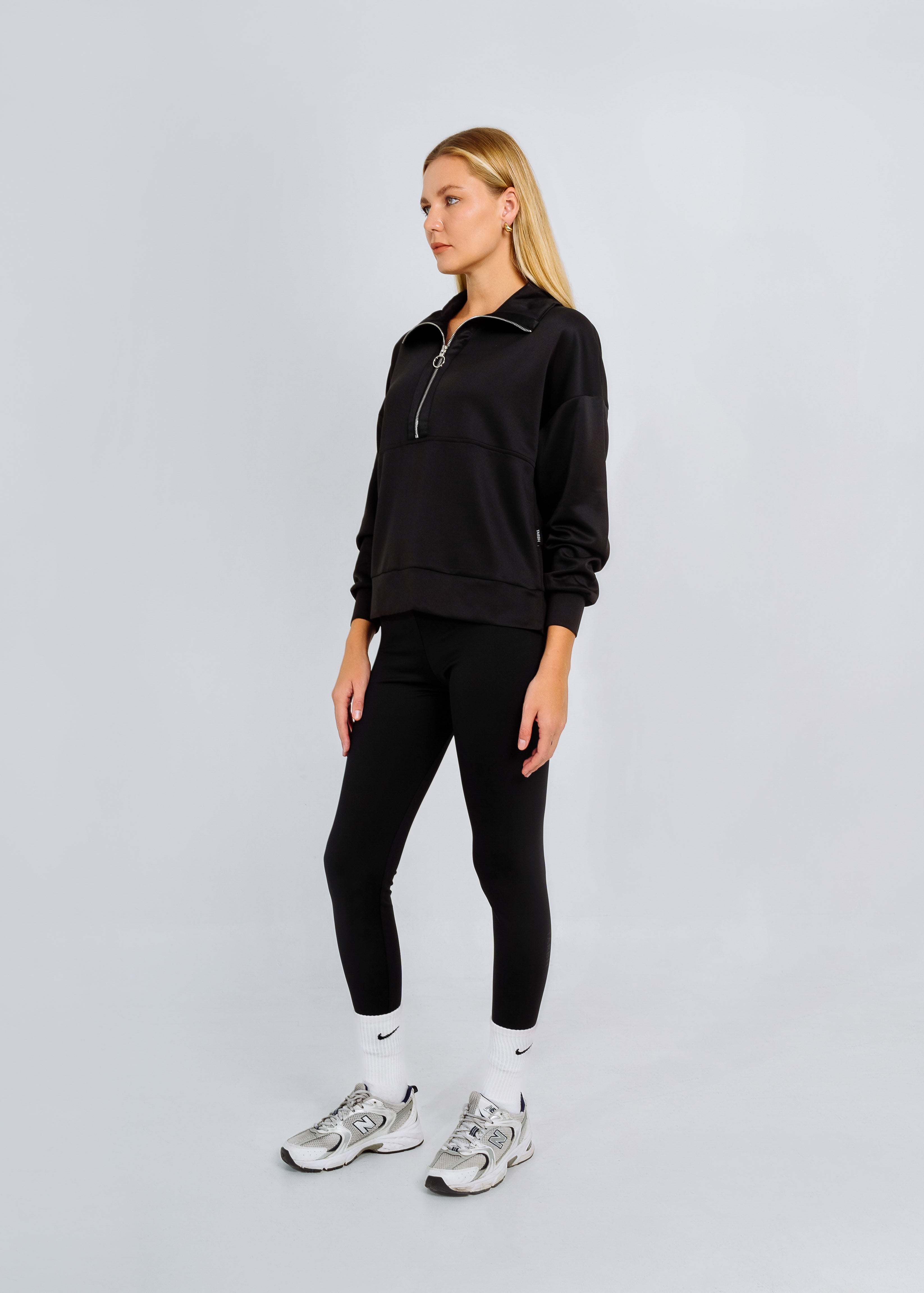 LUMI SATIN LINED HALF ZIP BLACK
