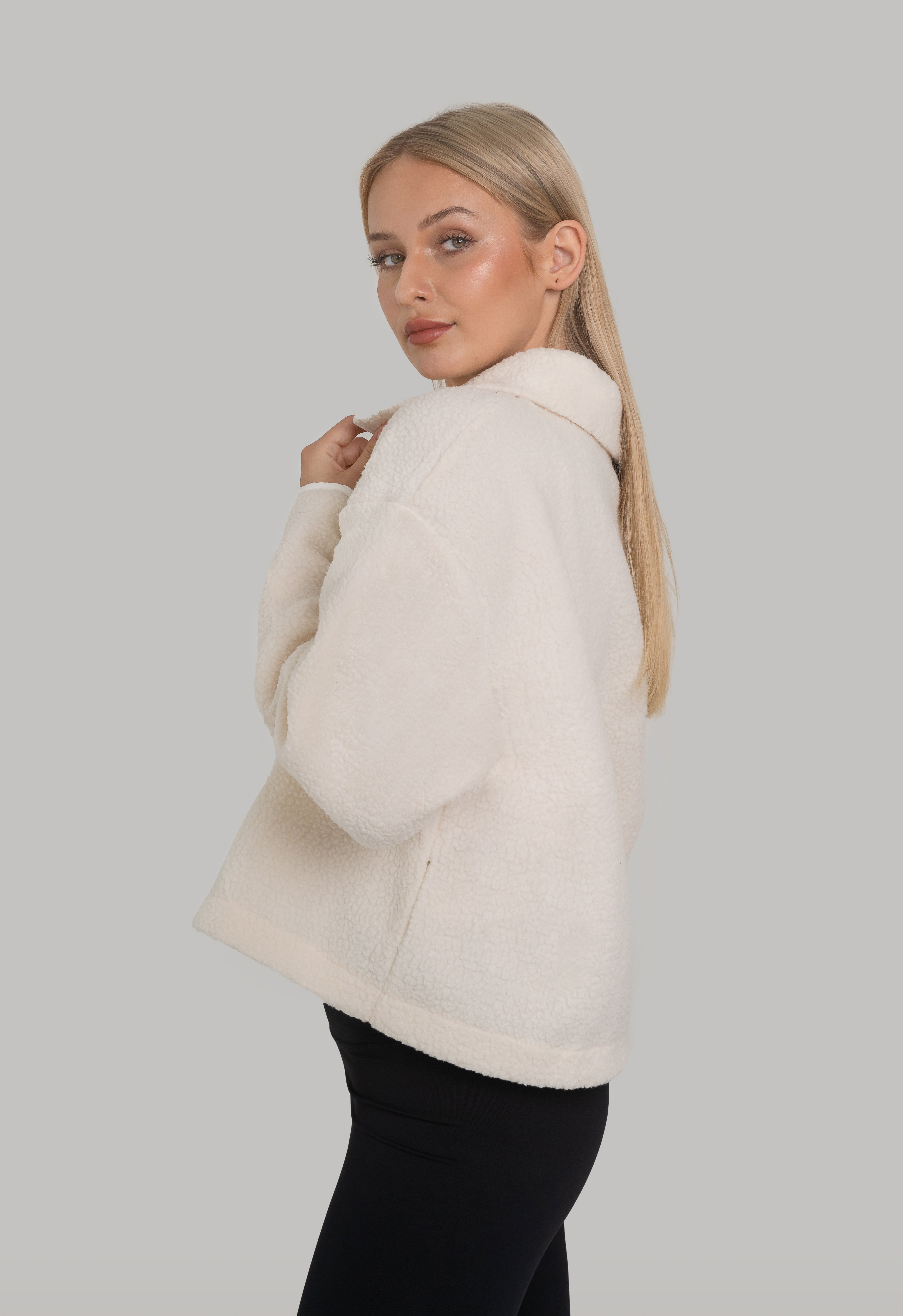 Mystique Fleece Cream