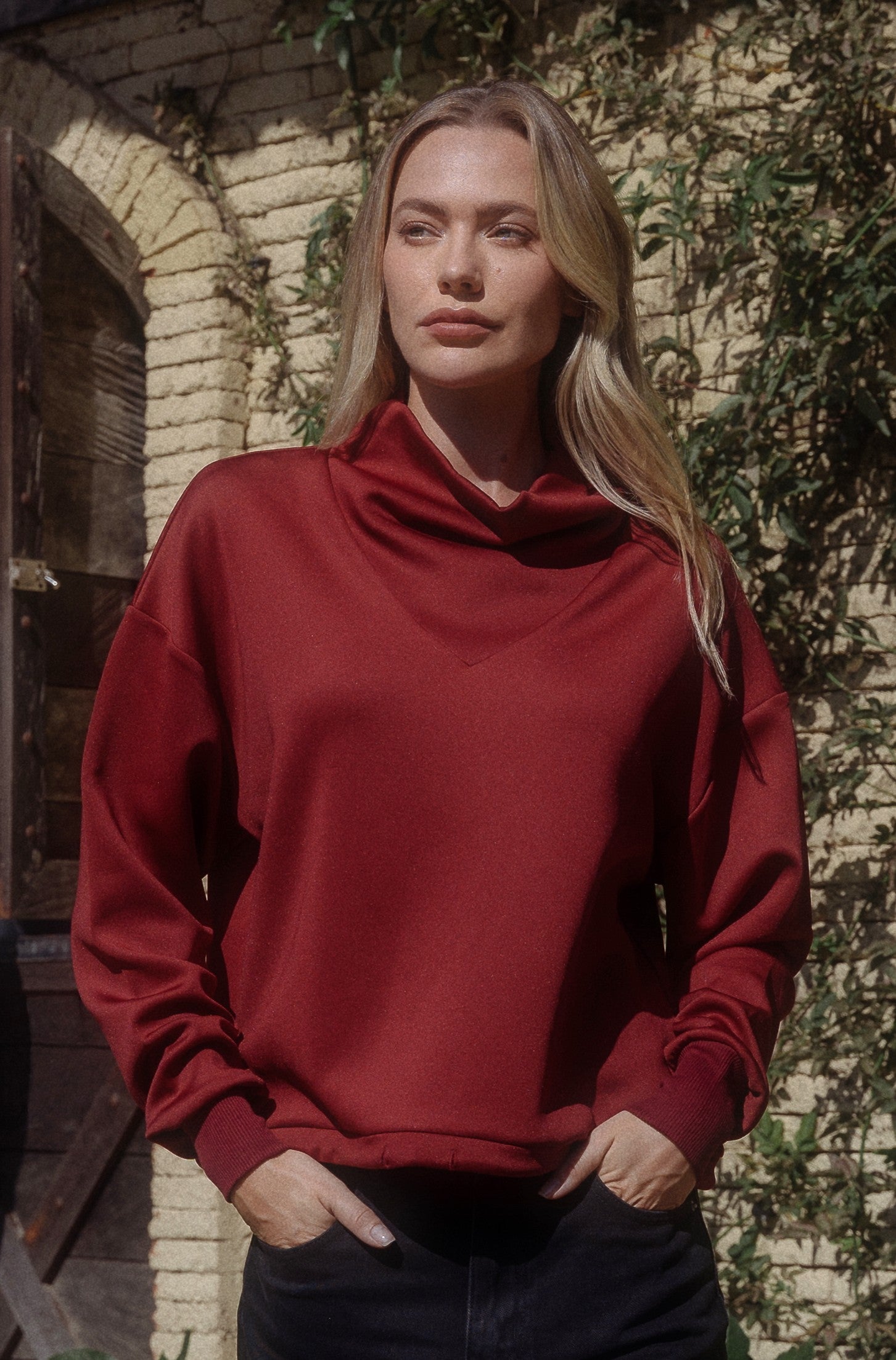 DEMI SWEATER DARK CHERRY