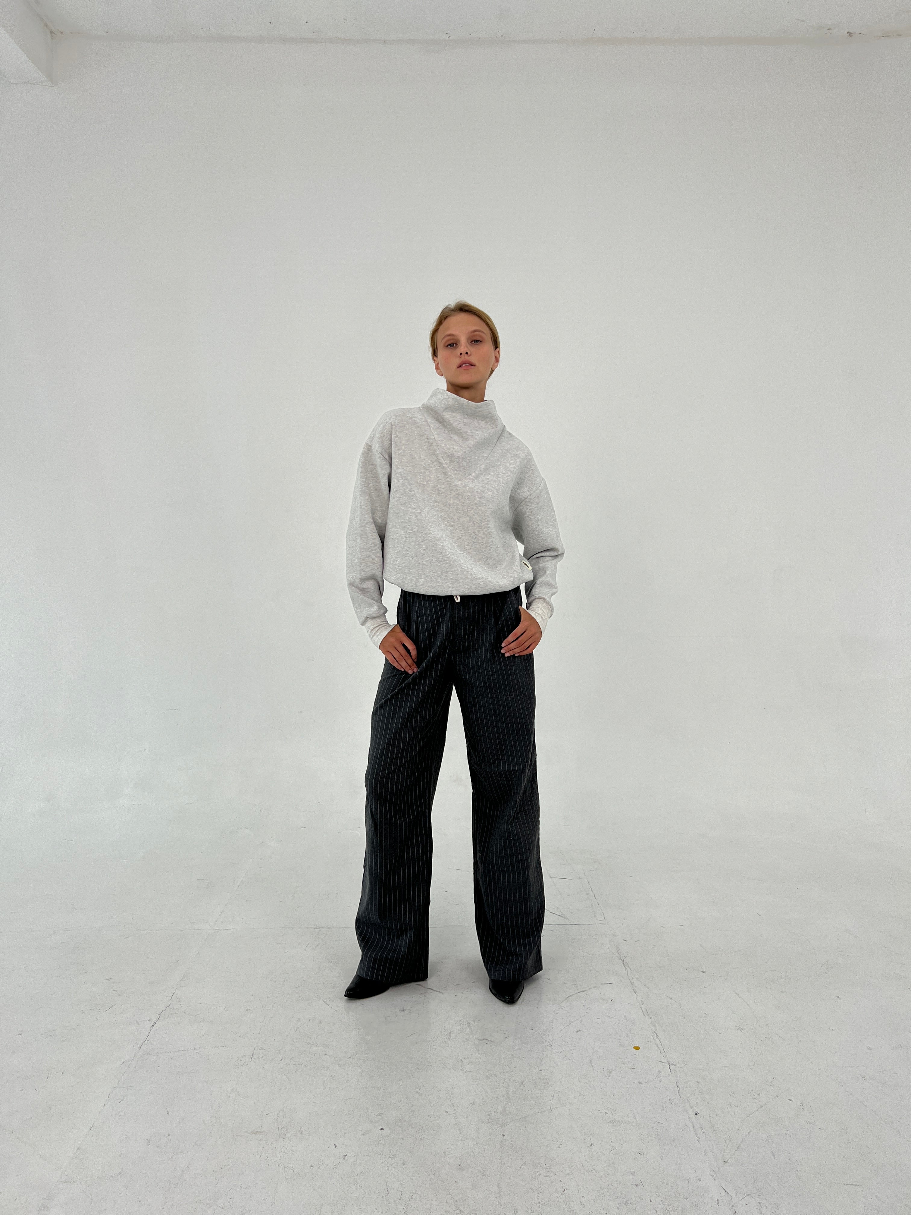 Demi Sweater Pale Grey