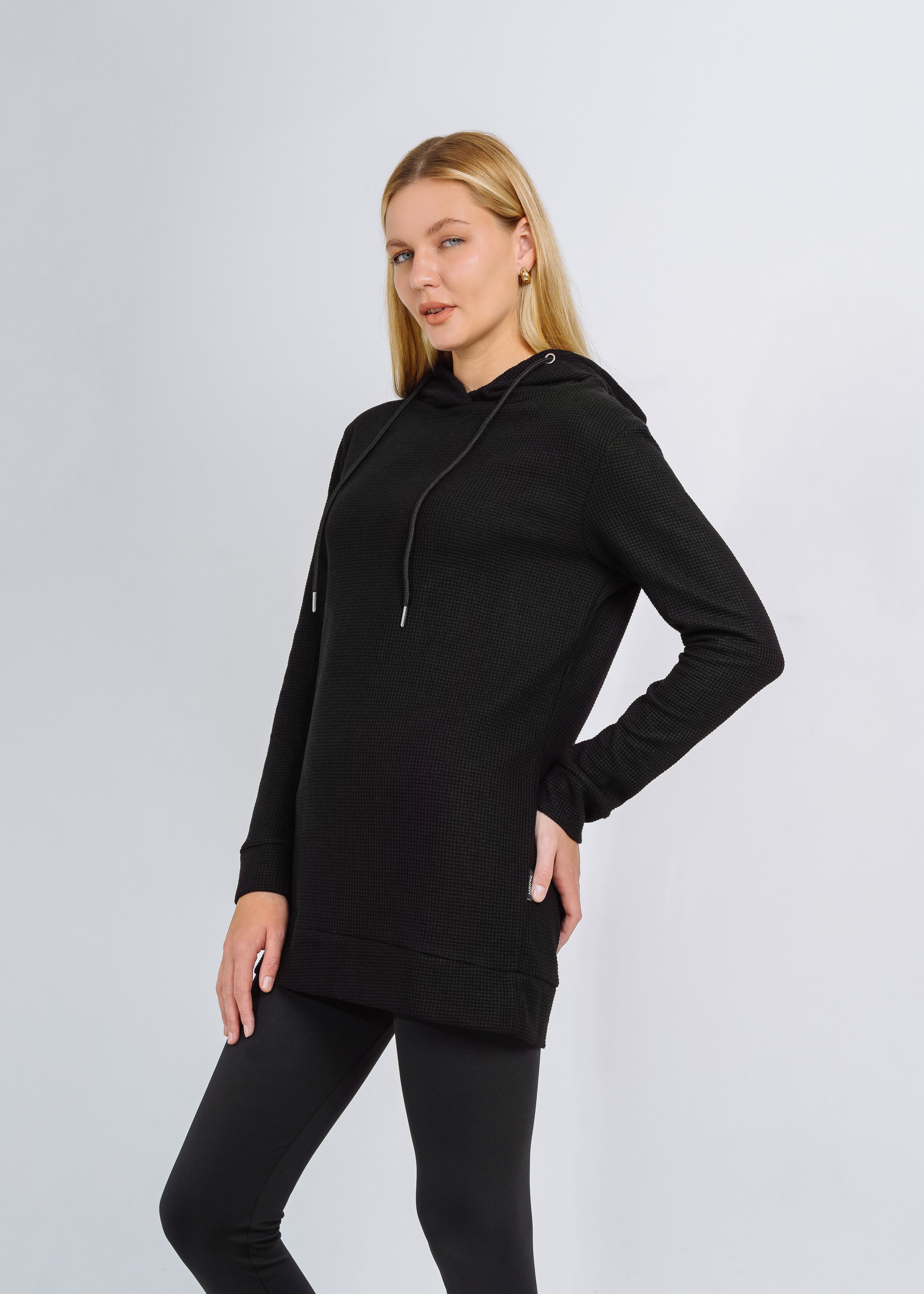 RAVEN WOOLEN HOODY BLACK