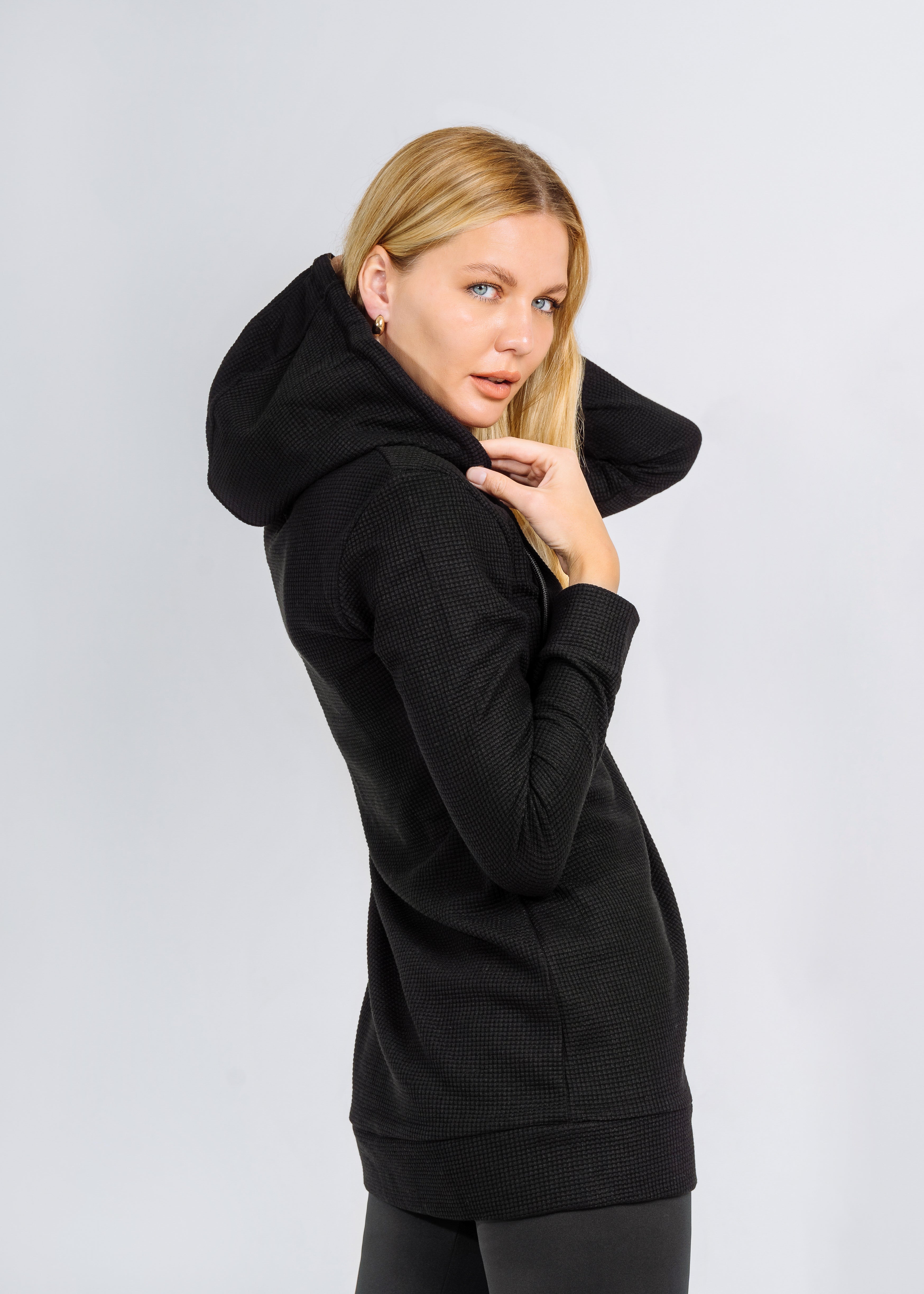 RAVEN WOOLEN HOODY BLACK