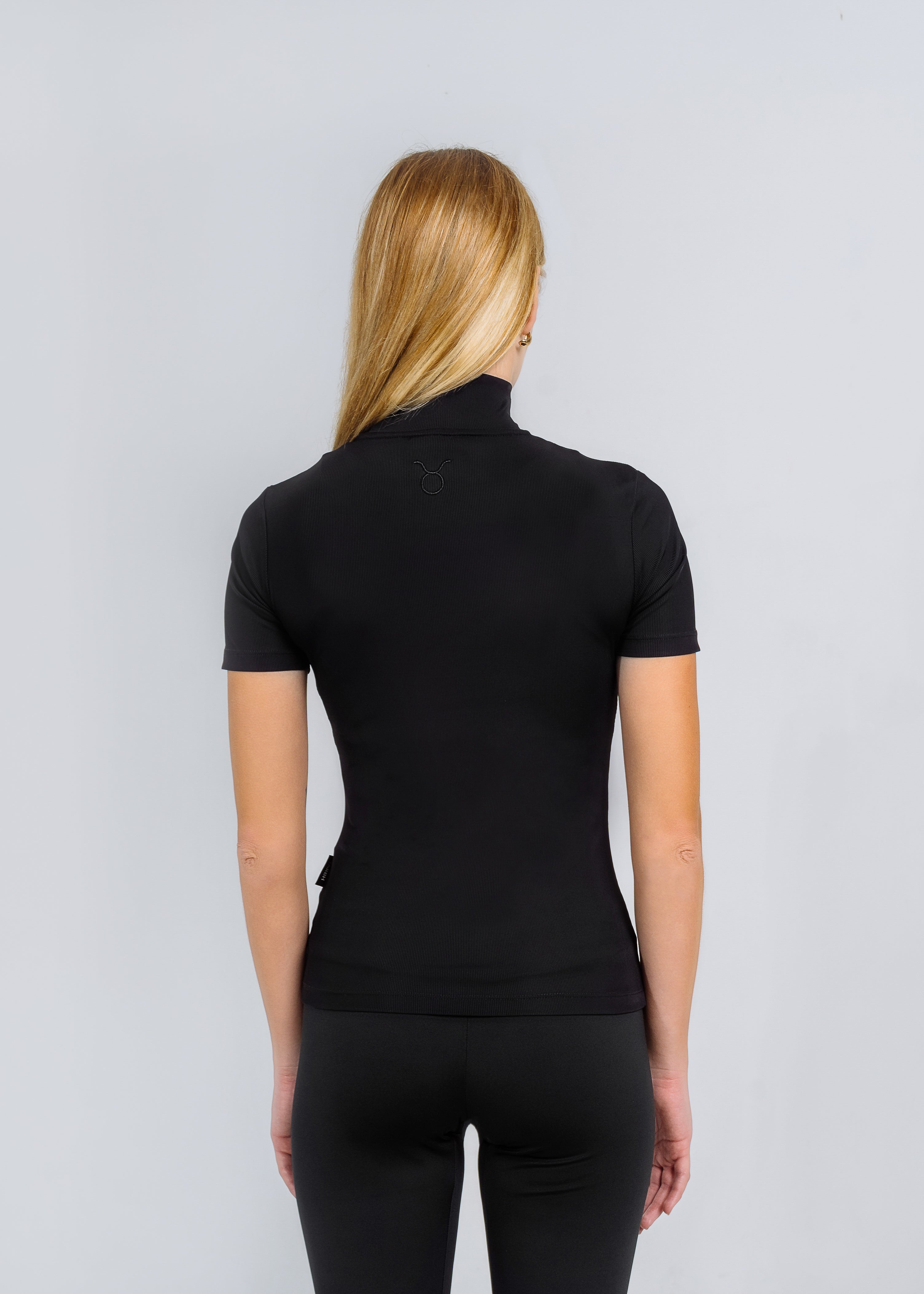 SWAN TURTLE NECK TOP BLACK